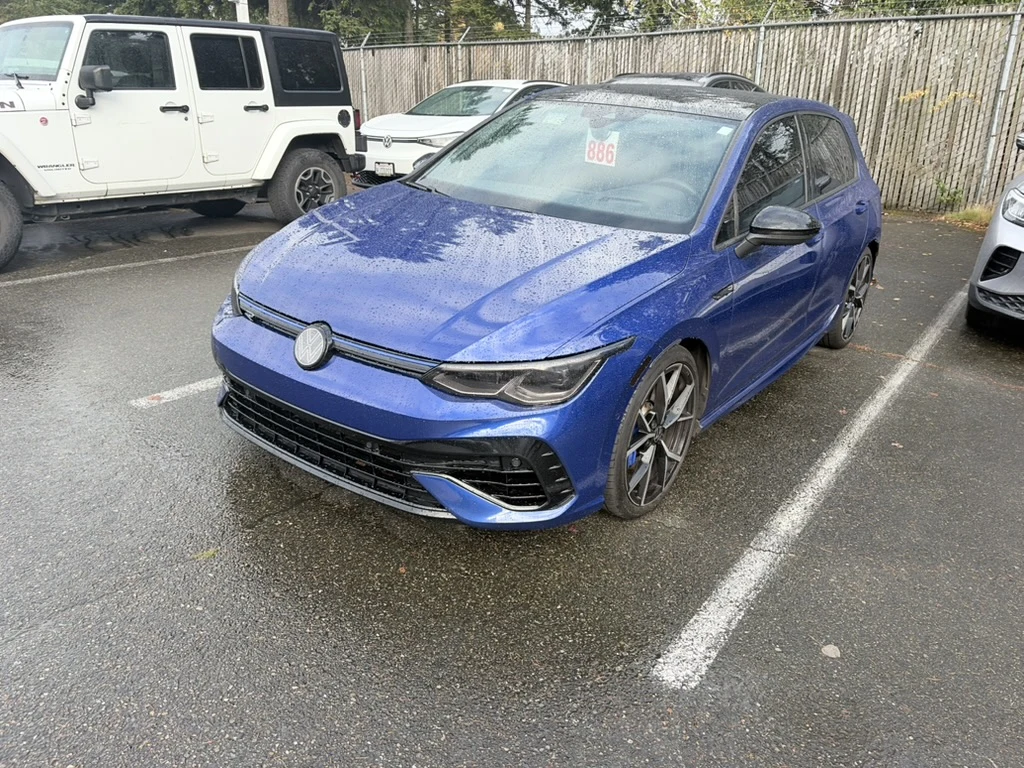 Blue Volkswagen Golf R examined after blue smoke appeared