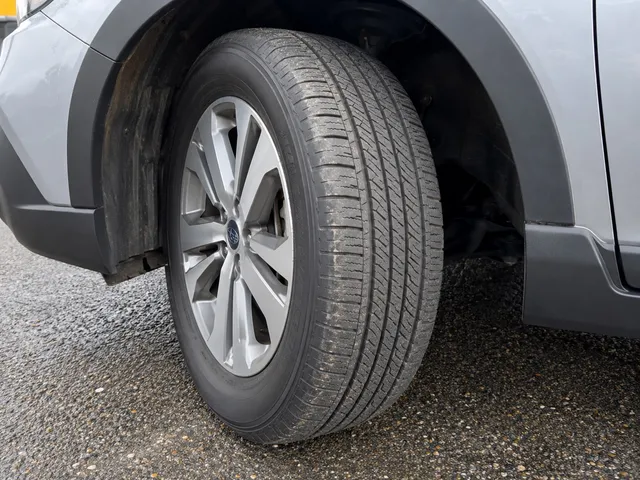 Tire close-up used in the modern sample inspection report